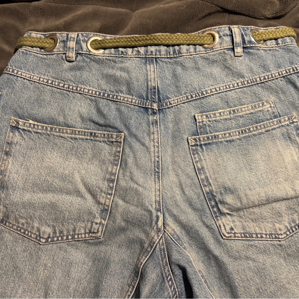Free People Women's Boyfriend Jeans - Light Blue Denim with Olive Drawstring - Picture 4 of 11